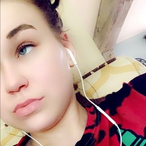 Meet your Posher, Kaitlyn